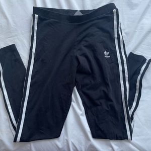EVERYTHING MUST GO‼️‼️‼️ ADIDAS BLACK LEGGINGS 3 STRIPES ‼️‼️‼️ SIZE SMALL‼️‼️
